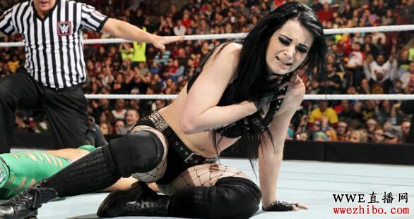 WWE Paigeʢ��NXTŮ�ӹھ�